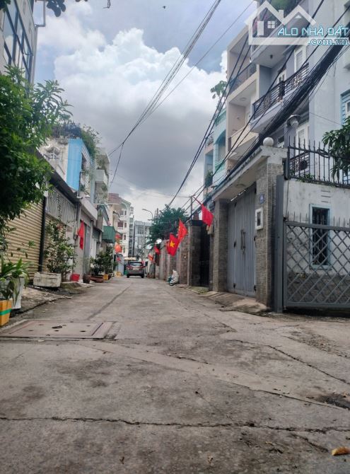 BÁN ĐẤT MẶT TIỀN ĐƯỜNG SỐ 5,BÌNH TRƯNG ĐÔNG,LÔ GÓC 218M²,NGANG 9M