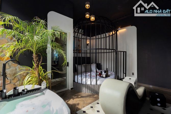 💥Khách sạn 2 mặt tiền Hùng Vương 92m2 ( 5x18.5 ) giá 9.2 tỷ. Khách sạn Tuy Hoà