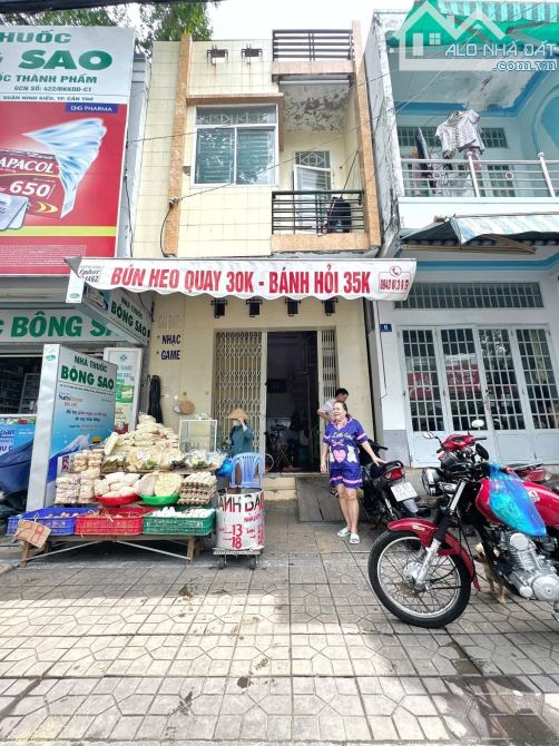 BÁN NHÀ TRỆT LẦU MẶT TIỀN ĐƯỜNG TRẦN VIỆT CHÂU , GẦN CHỢ AN HOÀ