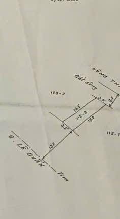 Cần bán nhà 2 tầng mặt tiền Lê Duẩn, Huế giá rẻ