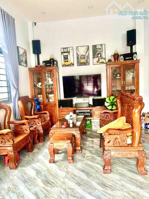 🌴 Bán nhà 2 tầng - 218mv, Công nhận 172mv, Hoàn công đủ. Có 11P. Trọ, Dòng tiền 25Tr/Th.