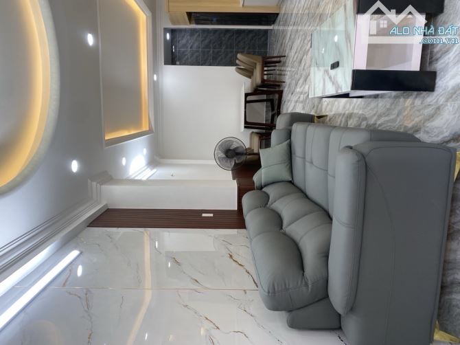 Sở hữu ngay nhà 2 tầng 40m2 đường số 37 Q7 chỉ 5tỷ9