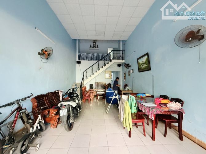 Bán đất tặng nhà c4, Sát đại lộ Phan Đăng Lưu, vị trí trung tâm, Giá hấp dẫn chỉ 6,x Tỷ