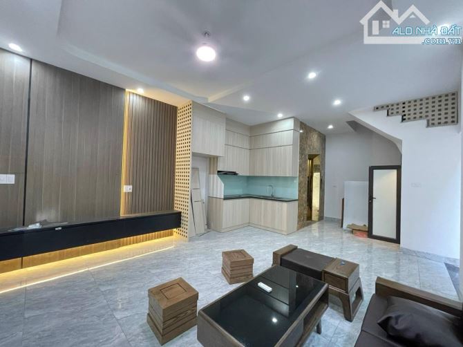GIẢM SÂU BÁN NHANH! NHÀ PHỐ LÊ TRỌNG TẤN, BA GÁC ĐỖ CỬA 45M2*6T, GIÁ NHỈNH 11TỶ