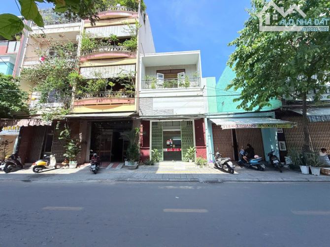 📌📌📌LÀM VIỆC TRỰC TIẾP GIÁ TỐT !!! Nhà 2,5 tầng đường Đỗ Quang