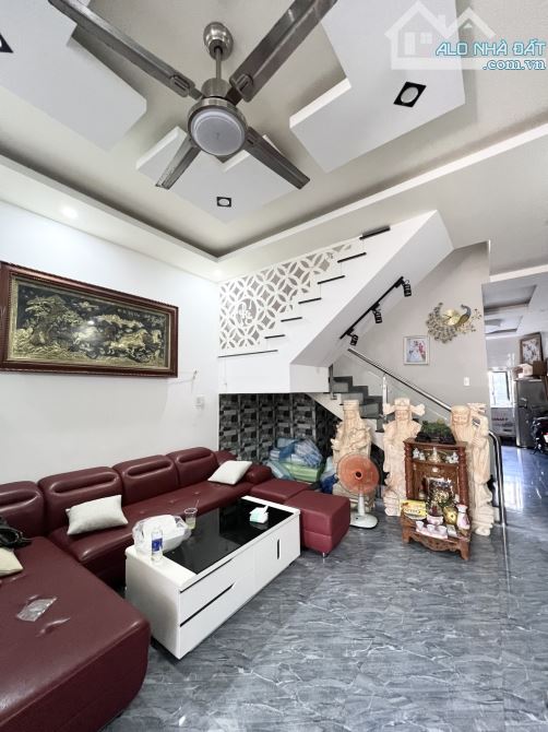 Bán nhà Ô Tô Sát Biển Phan Bá Phiến, Sơn Trà, 96m2, 3 Tầng chỉ 6.x tỷ
