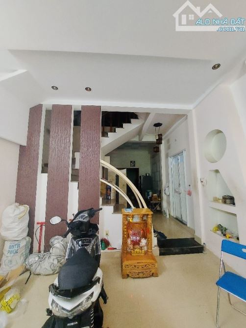 🔥Cần bán nhà 4 tầng kiệt oto tránh gần đường -  Trung tâm Hải Châu - Nhỉnh 6 tỷ.