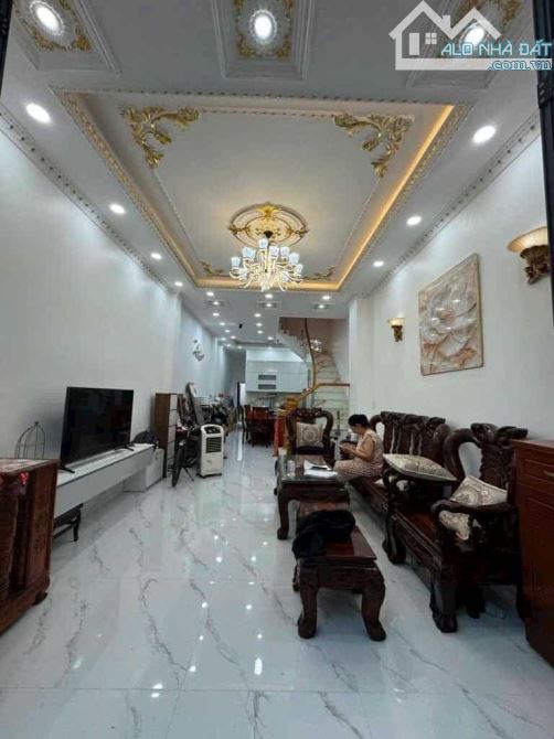 BÁN NHÀ 2 TẦNG, 74M2, NGAY CHIẾN LƯỢC, TÊN LỬA - BÌNH TÂN, HXH, GIÁ CHỈ 6 TỶ DỒNG