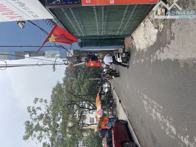 Nhà đẹp, Xuân la 5 tầng, 4 ngủ, giá chỉ 8,5 tỷ , ngõ thông, ô tô đỗ, full nội thất