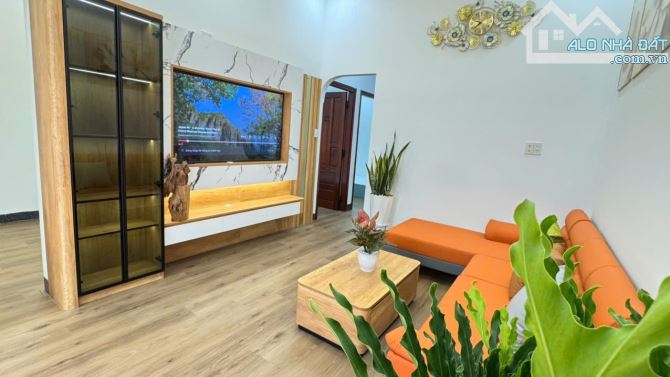 🏡🏡Căn nhà hẻm Cầu Dứa Phú Nông  không gian sống bình yên.  -DT: 95,6m2 ngang 5,93m nở hậ - 10
