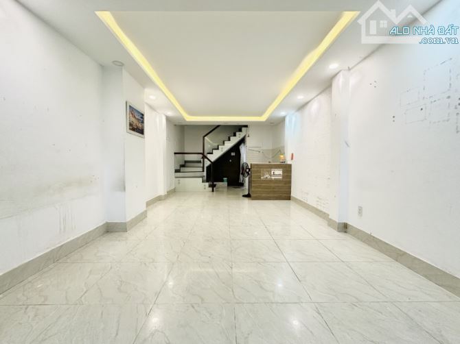 BÁN NHÀ PHAN VĂN TRỊ, P11, BÌNH THẠNH - HẺM NHỰA  Ô TÔ  - 5 TẦNG – 40M2 - GIÁ CHỈ 8.5 TỶ - 11