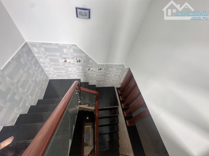 BÁN NHÀ MẶT TIỀN KINH DOANH HUỲNH THỊ HAI QUẬN 12, DT 120M² (6 ×20), 4 TẦNG, GIÁ SIÊU RẺ - 11