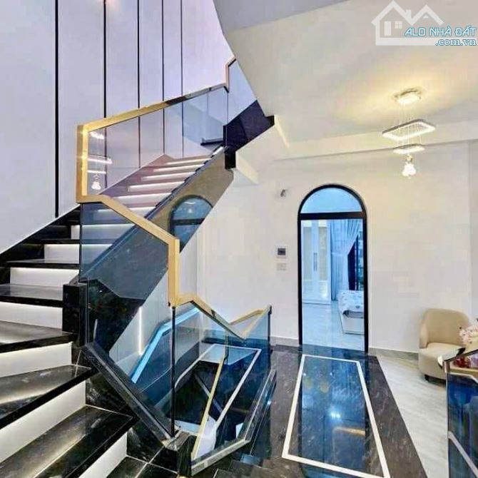 BÁN NHÀ 3 TẦNG FULL NỘI THẤT - MẶT TIỀN LÊ VĂN THỊNH, LIÊN CHIỂU, ĐÀ NẴNG - 11