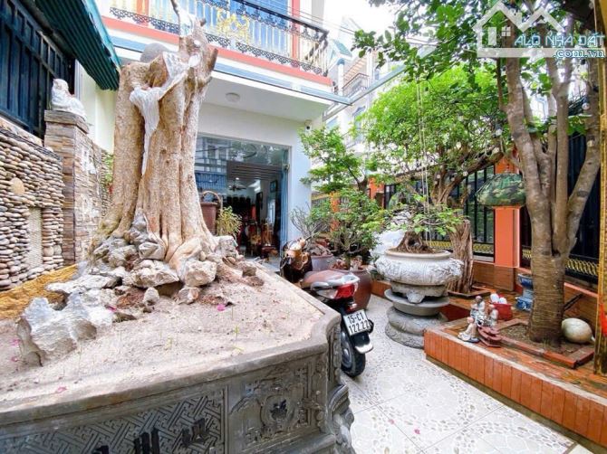 Biệt thự góc 2 MT, Dương Cát Lợi, Nhà Bè. DT 100m2, ngang 6m, Cạnh PMH. Nhỉnh 10 tỷ - 1