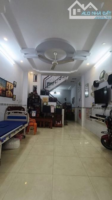 Bán nhà 2 tầng 4*12m, nở hậu 4.5m, Bình Tân, kế Aeon Tân Phú, hẻm xe hơi 4m, 4.x tỷ - 1