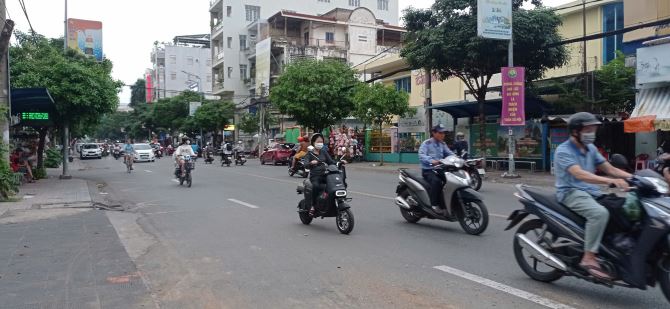 Bán nhà mặt tiền Cách Mạng Tháng 8, gần Cây Dừa, Chợ Cây Chàm, Biên Hòa, 150m2, giá 12 tỷ. - 1