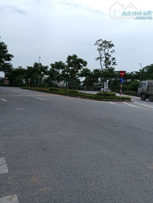 Hơn 13 tỷ Nhà mặt phố Trục đường đôi Hà Đông, vị trí đẹp, sổ đỏ quy hoạch ổn định pháp lý - 1