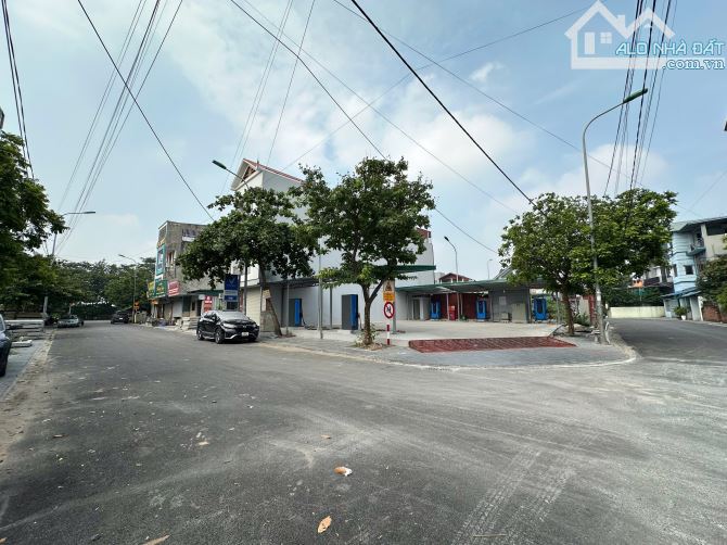 ĐẤT KINH DOANH –VỈA HÈ RỘNG – Ô TÔ TẢI TRÁNH - SẴN DÒNG TIỀN - GẦN BV NHIỆT ĐỚI TW-   📍 V - 1