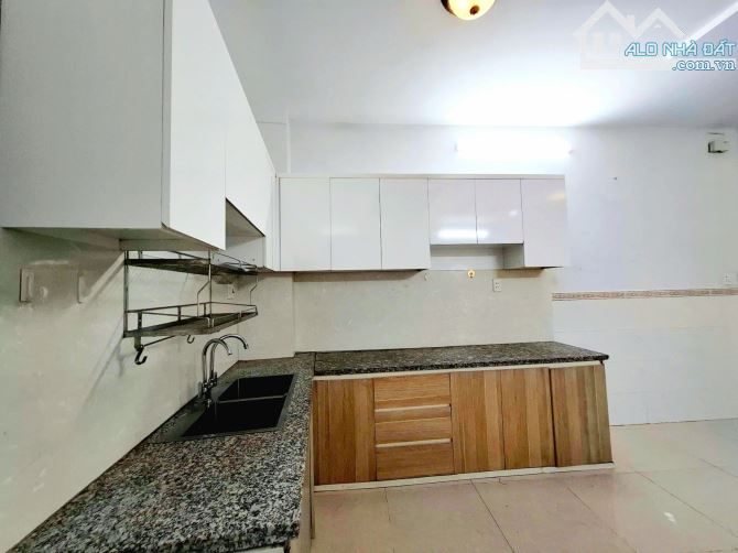 Đồng Xoài 4tầng 43 m 15 m hẻm xe hơi,4 tầng,ngang 5.3 sâu 8m giá 6.6 tỷ Phường 13 Tân Bình - 1