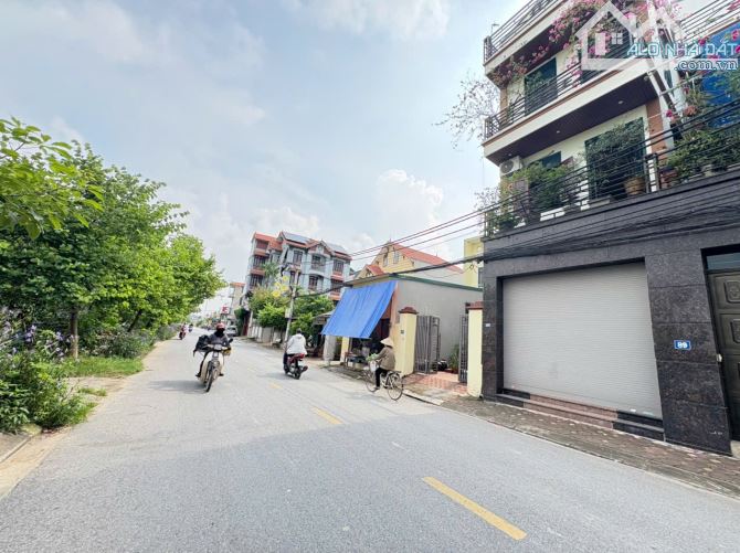 💥ĐƯỜNG 3 Ô TÔ TRÁNH NHAU-THÔNG TỨ NGẢ-NẰM TRÊN TRỤC LIÊN XÃ-SẮN DÒNG TIỀN KINH DOAN - 1