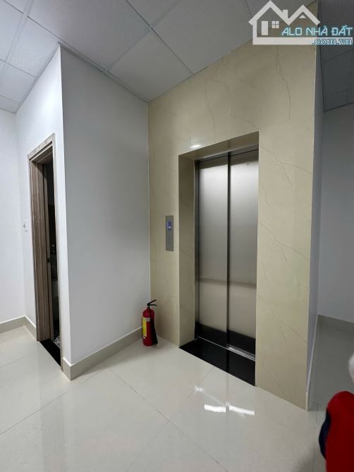 Shophuose 4 Tầng mặt tiền Tố Hữu - 3