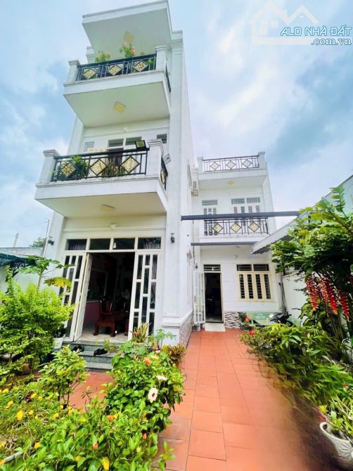 Bán Nhà Hóc Môn- 174M2(7.6 x23 )-4 Tầng - HXH- Chỉ 8Tỷ. - 1
