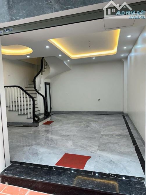 BÁN NHÀ PHỐ THẠCH BÀN LONG BIÊN 6 TỶ 35m 5 TẦNG Ô TÔ KINH DOANH GẦN AEON LONG BIÊN - 1