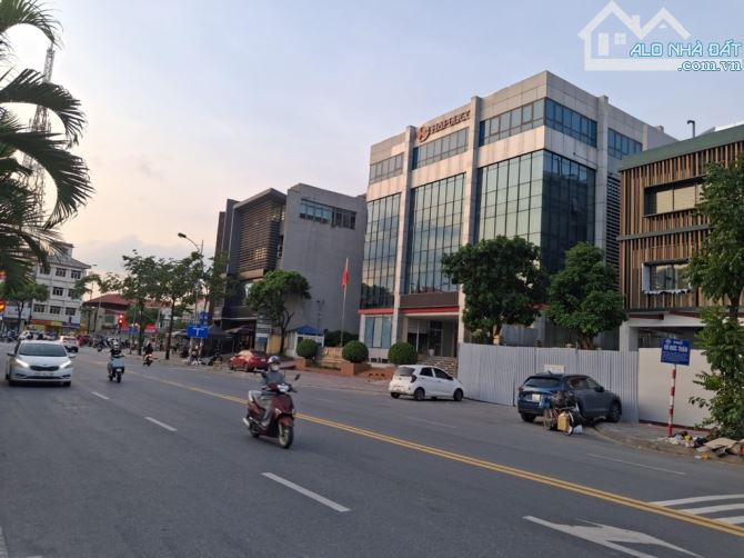 Bán Nhà Mặt Phố Vũ Đức Thận Phường Việt Hưng, TP Hà Nội Đạo Kinh Doanh Đẹp Nhất Phố - 1