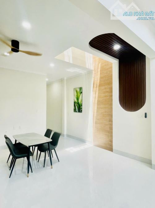 Bán Nhà 1 trệt 1 Lững Đúc mới 99%, dt 5 x 24m Sổ Hồng, Giá 2 tỷ 990tr, Trảng Dài, Biên Hòa - 1