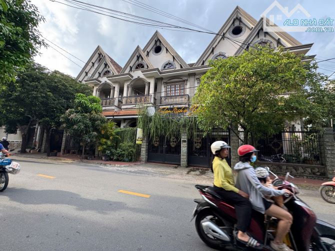 Bán gấp 3 căn biệt thự liền kề Nguyễn Oanh, P17, Gò Vấp - 1