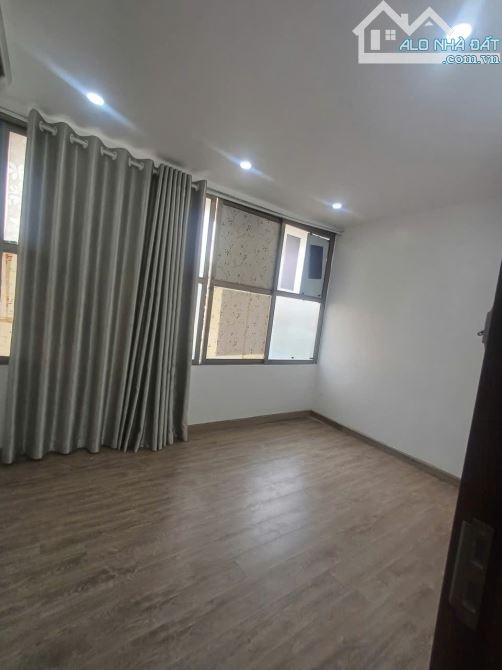 Bán căn hộ Tập thể Kim Đồng, 100m2, 3 ngủ, 2 vệ sinh, 4.85 tỷ sổ đỏ cc - 1
