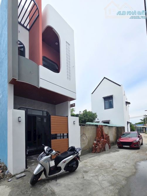 Bán nhà 1 trệt 1 lầu sổ riêng thổ cư p. Tân Phong - 1