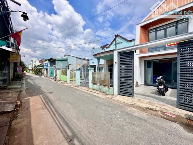 Bán nhà 1 trệt 1 lầu sổ riêng thổ cư p. Trảng Dài - 1