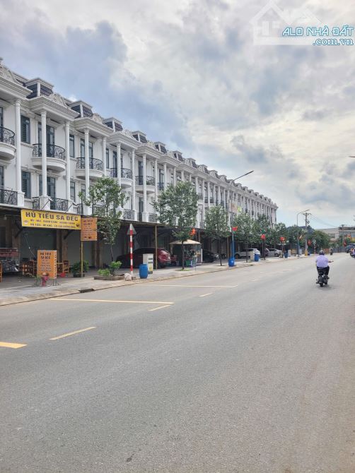 7Tỷ TL🔥Bán nhà 2 Lầu 80m2 Hoàn Công MT đường Nguyễn Thị Khắp p.Tân Đông Hiệp, Tp.Dĩ An - 1