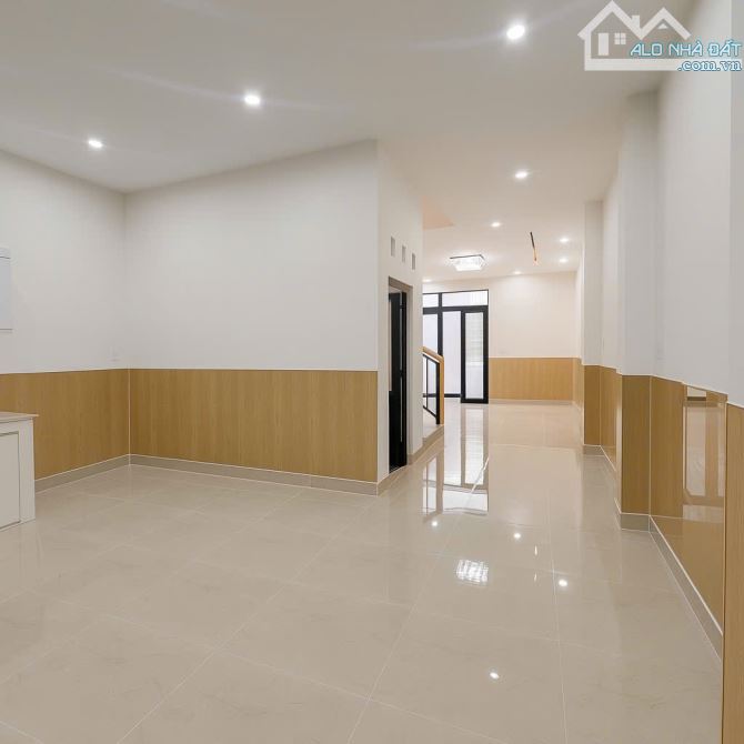 Bán nhà 84m2, 6 phòng ngủ, vừa ở vừa cho thuê, gần Emart 2, nhỉnh 6 tỷ - 1