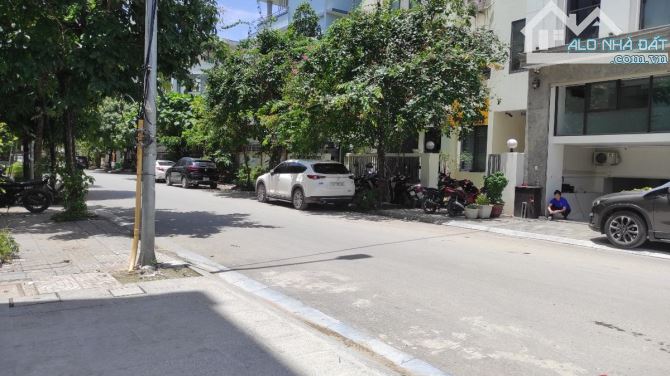 🏢 BÁN BIỆT THỰ PHÂN LÔ NGUYỄN XIỂN – DT 163m² 8 TẦNG (7 NỔI + 1 HẦM) MT 20m GIÁ 80 tỷ - 1