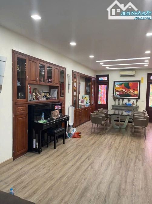 BÁN GẤP NHÀ HOÀNG QUỐC VIỆT, PHÂN LÔ, ÔTÔ TRÁNH, KINH DOANH, SÁT PHỐ, DT 58M2 GIÁ 17 TỶ - 1