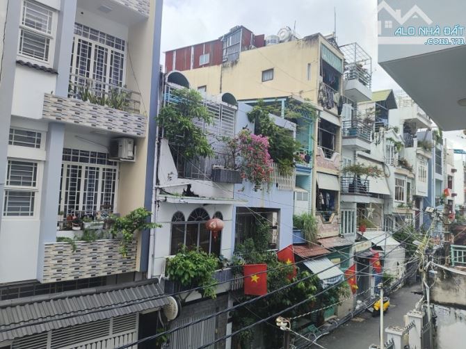 NHÀ BÁN HẺM Ô TÔ NGAY CHỢ BÀ CHIỂU BÙI HỮU NGHĨA, 93M2, 5 TẦNG, 9PN, NGANG 6.1, CHỈ 18 TỶ - 1