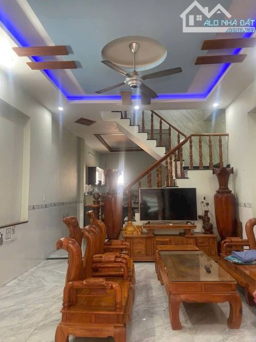 Bán gấp nhà ngay Trường Cao Đẳng Công Nghệ Thủ Đức 56m2, chỉ 4.8 tỷ. - 1