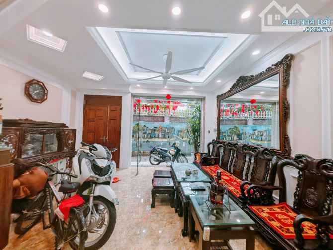 bán nhà mặt ngõ ôtô Doan kế Thiện Cầu Giấy 35m 6 tâng giá 18.7 tỷ - 1
