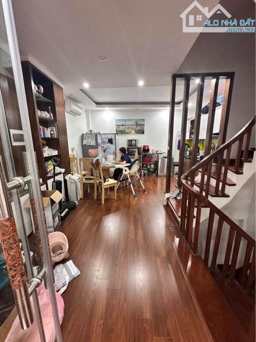 Bán Gấp Nhà Kim Giang – Ô Tô Đỗ Cổng, 48m2, Full Nội Thất Mới Đẹp Ở Ngay giá 9.82 Tỷ - 1