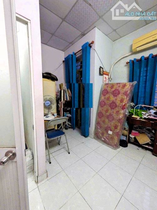 Cho thuê nhà 1 trệt 1 lầu 2pn hẻm xe hơi đường 8 p.Linh Xuân - 1