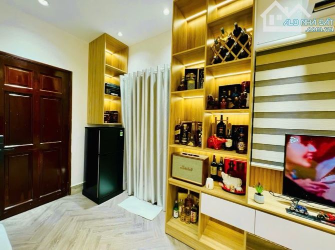 BÁN NHÀ - 3 TẦNG  - HỒNG BÀNG- NGANG HƠN 7M - DT: 101M - 7 tỷ HƠN - 1