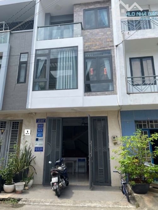 NHÀ ĐẸP TRƯỜNG CHINH - 52M2 - 3 TẦNG - CHỈ 7.X TỶ - KHU VIP P15 - TẦN BÌNH - 1