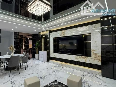 Bán Gấp Nhà Ngõ 84 Đàm Quang Trung, Cổ Linh, Long Biên, 62m2, 8 tầng, Gara ô tô, thang máy - 1