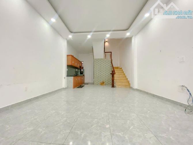 NHÀ MỚI MẶT TIỀN TRẦN THỦ ĐỘ TÂN PHÚ – 3 TẦNG –  5M x 10M – GIÁ NHỈNH 6 TỶ - 1