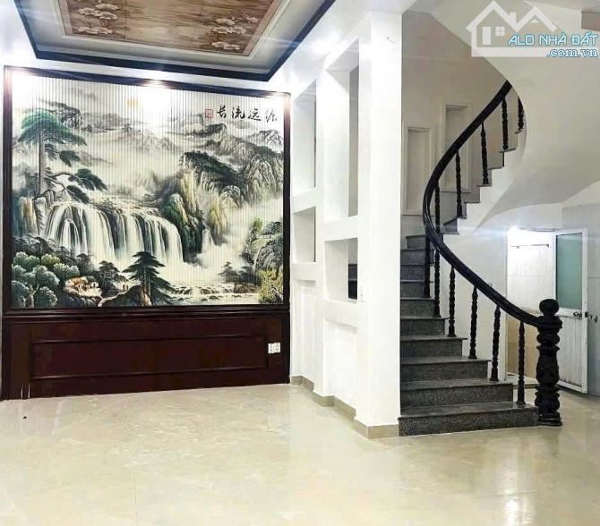 Cho thuê nhà ngõ Trại Lẻ , 3 tầng - 1