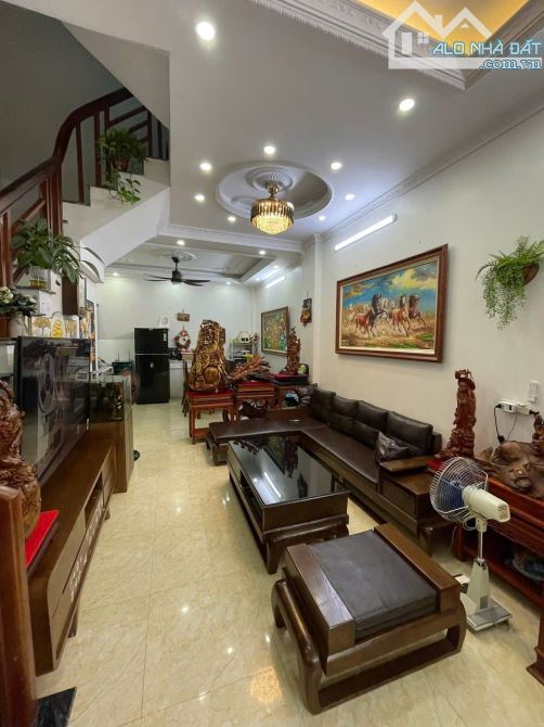 BÁN NHÀ ĐẸP 2.386 TỶ 3 TẦNG 57M2 ( TÂY NAM ) NGÕ ĐIỆN BIÊN - 1