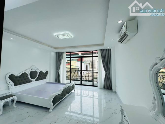 Bán nhà Hoàng Hoa Thám, 6 tầng thang máy, ô TÔ, Kinh doanh đỉnh, 2 thoáng DT 35m 18 tỷ - 1