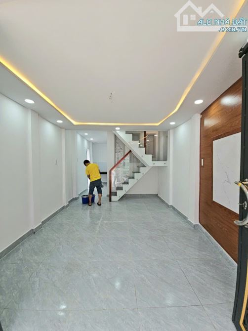 SÁT MẶT TIỀN ĐƯỜNG SỐ  48 DT 29  M2 CÓ 3 TỶ ĐÚC BÊ TÔNG - 12